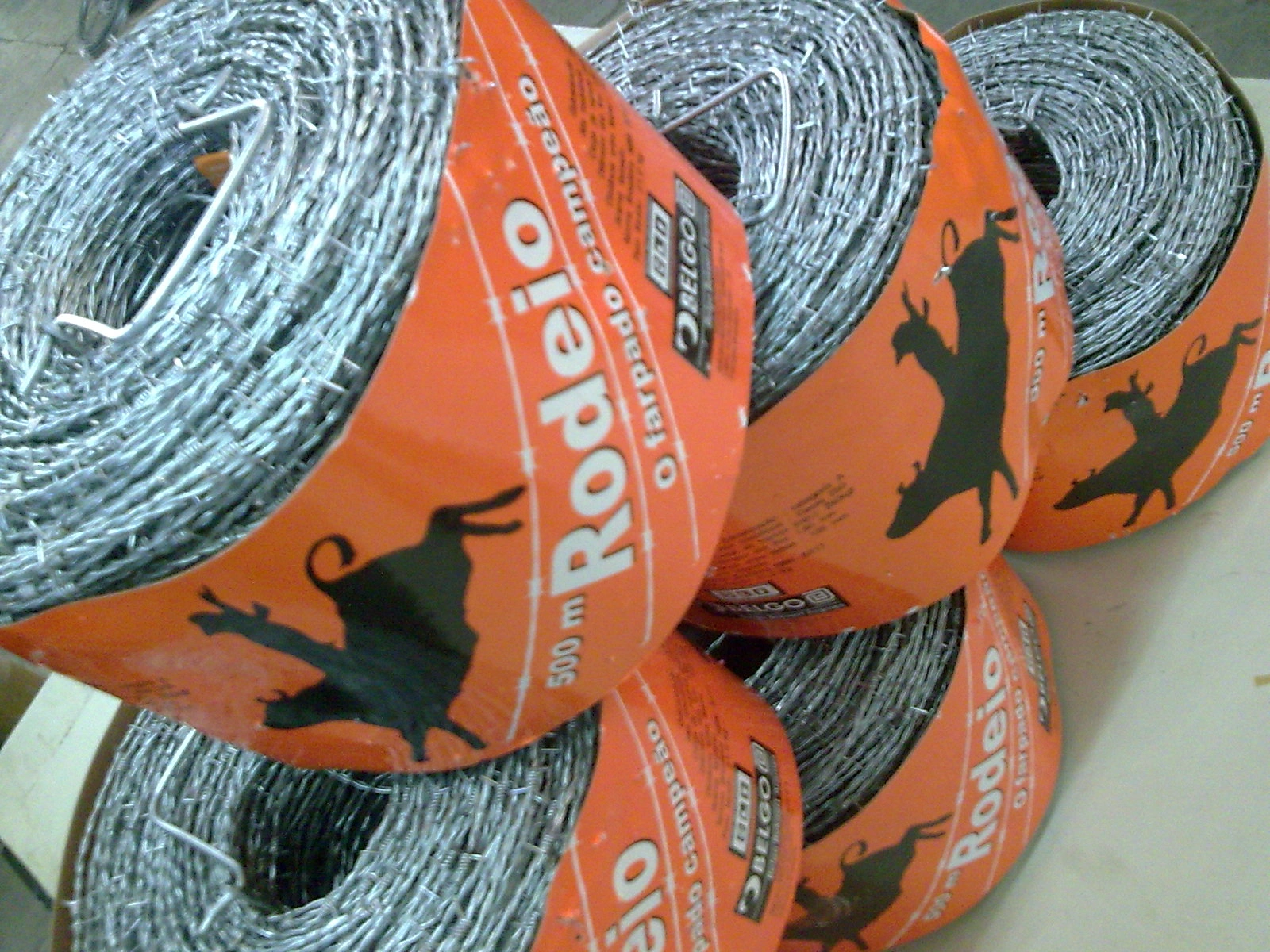 Distribuidor de Arame Farpado